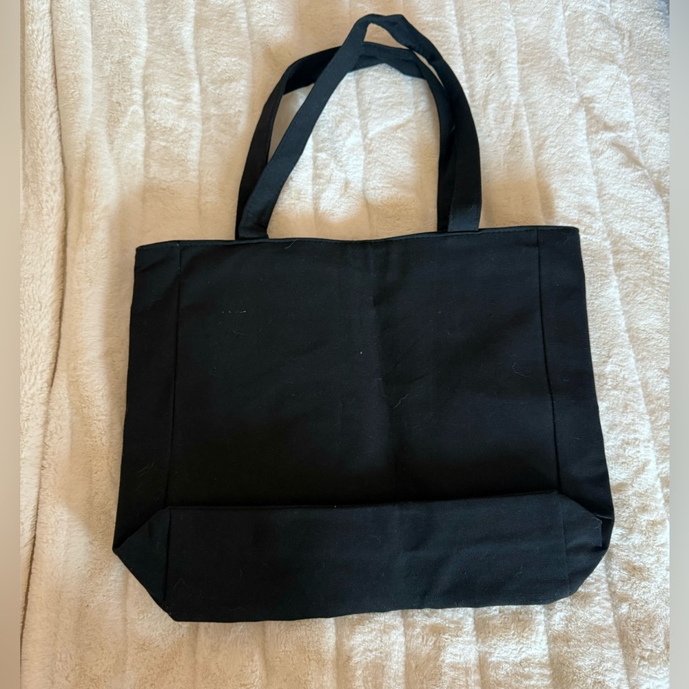 Mexican Oaxaca Black Floral embroidered tote bag, brand new - Picture 2 of 2